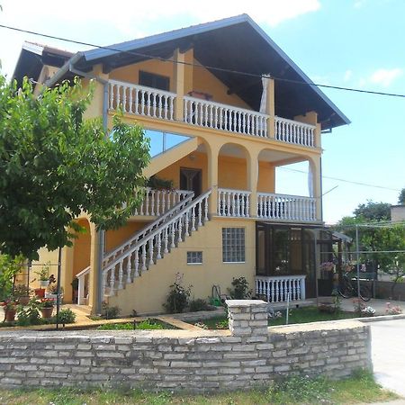 Apartments Stana Sukošan Екстериор снимка